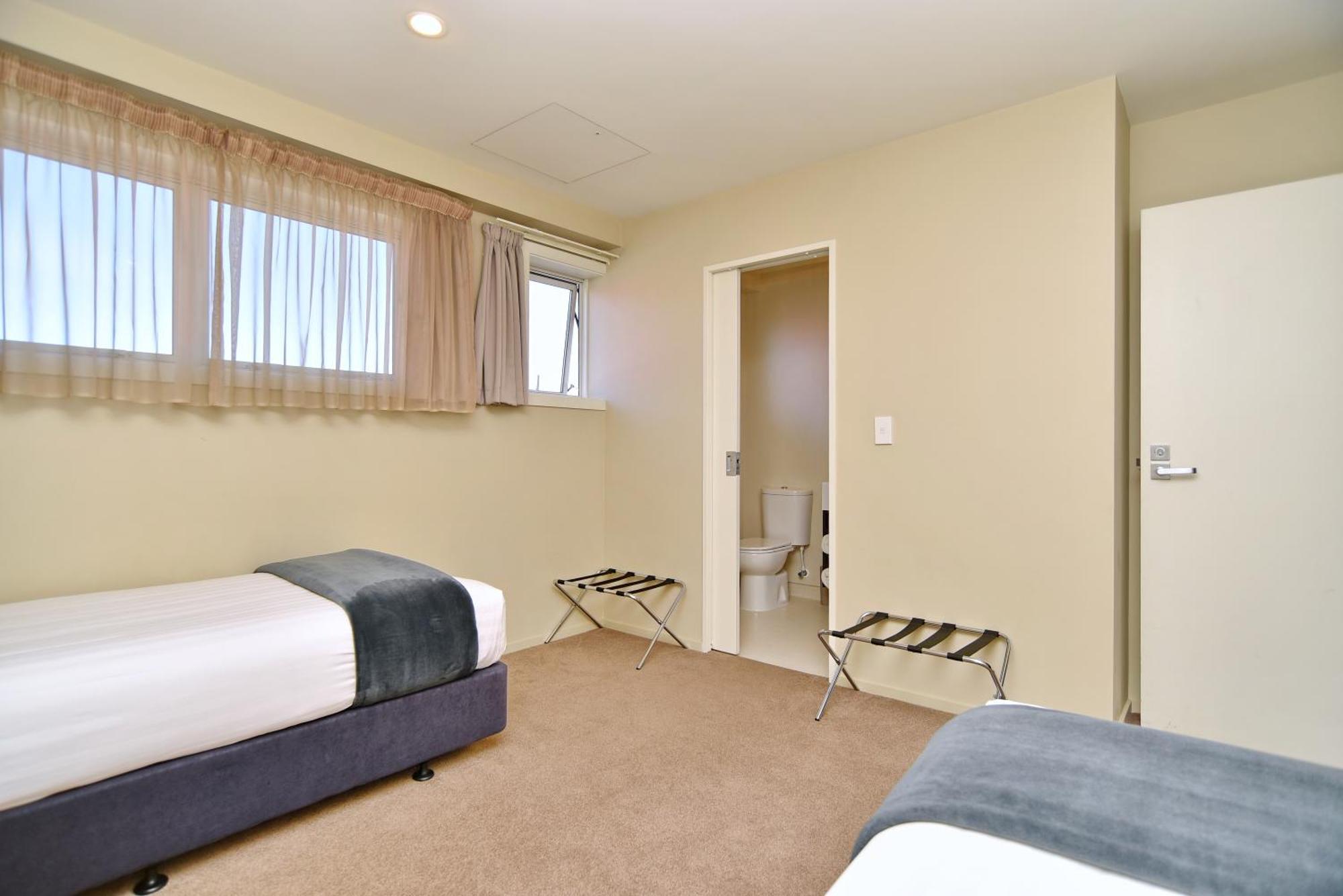The Riverstone Motel 5*