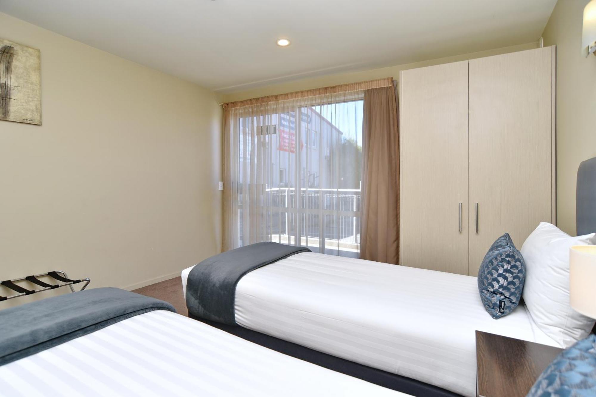 The Riverstone Motel 5*