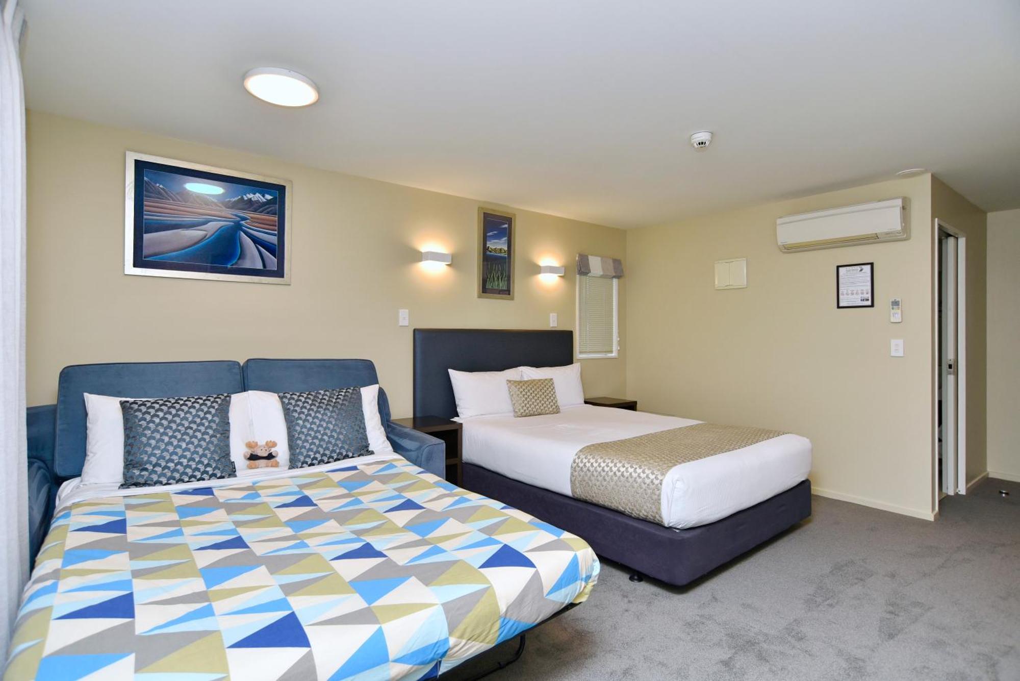 The Riverstone Motel 5*